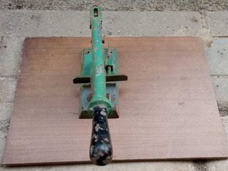 Herramienta antigua de imprenta en Bilbao