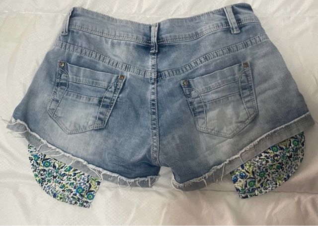 Pantalón vaquero corto