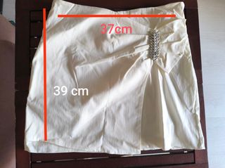 Falda mini blanca elegante 