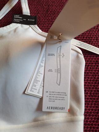 Sujetador deportivo Adidas. XL