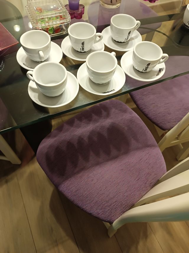 Jego de 6 tazas y 6 platos