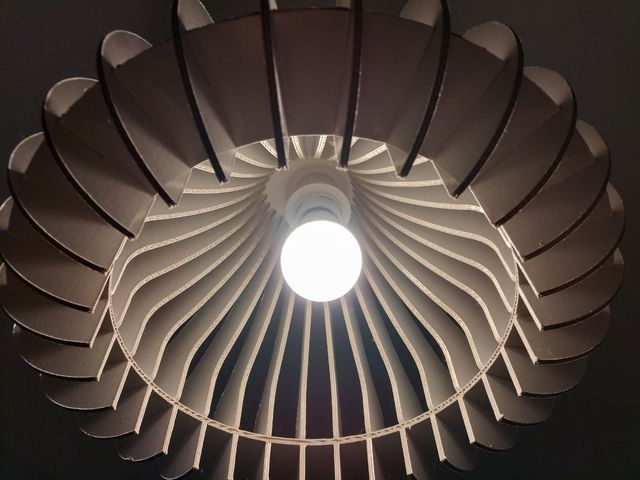 Lampara colgante blanca ecológica