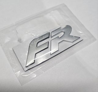 Emblema Adhesivo trasero Seat FR color plata