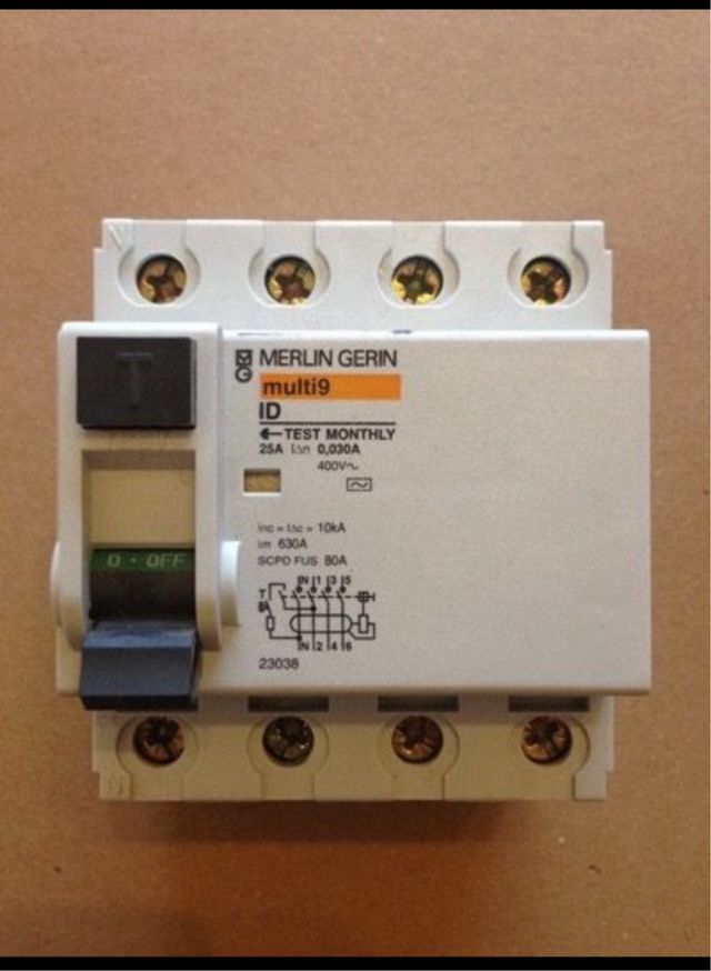 LOTE 2 UNIDADES Diferencial 4P 25A/30mA
