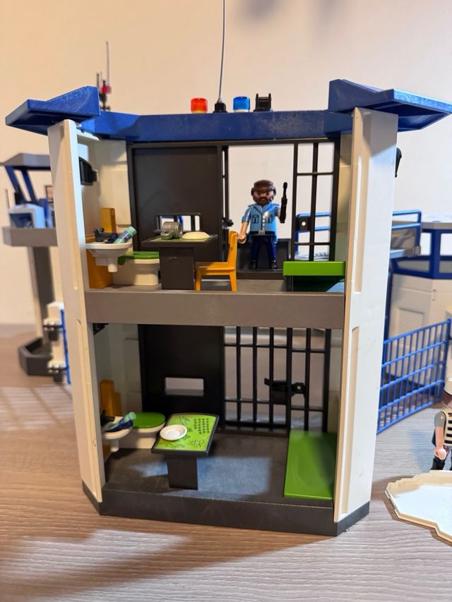 Comisaria policia 6919