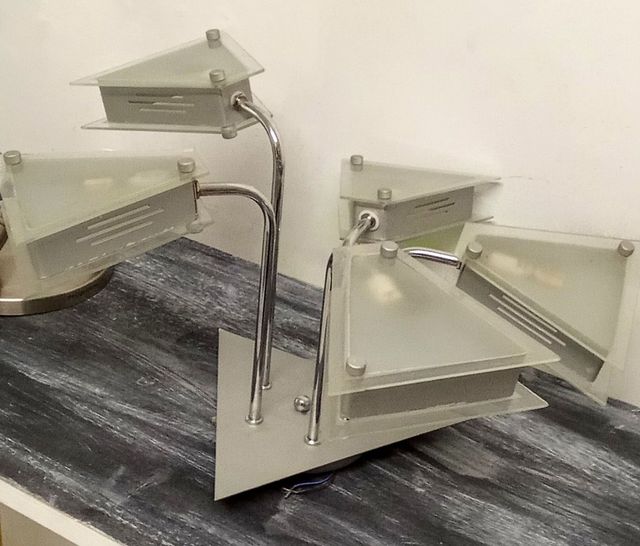 PUUM 
 Lampara techo 5 focos


