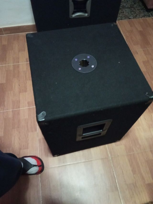 Subwoofer omnitronic Bx-1550 la pareja