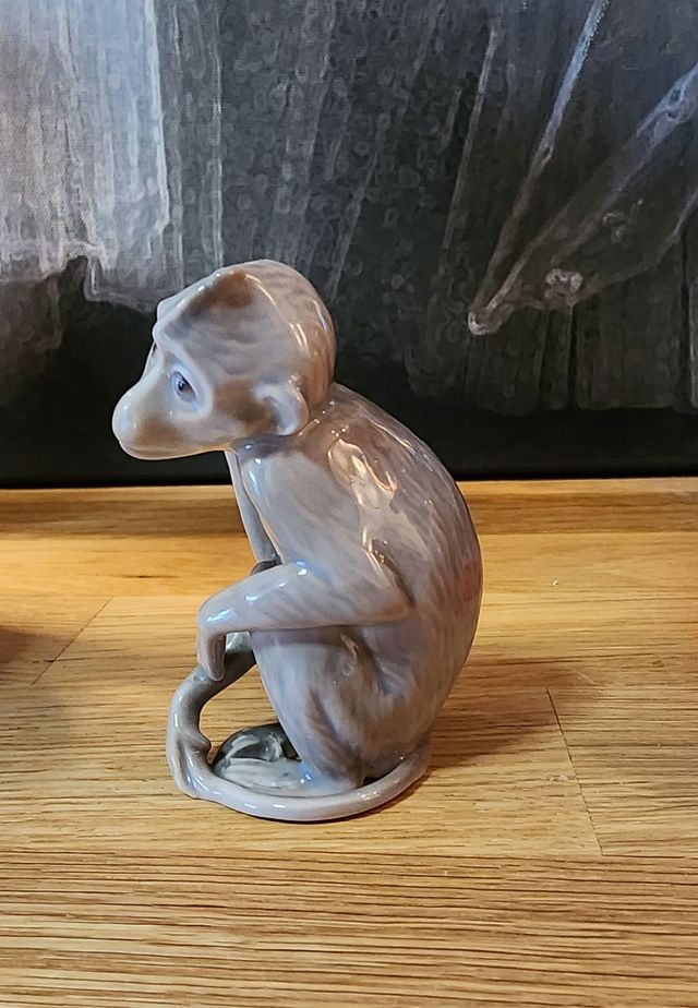 Figurina di porcellana Bing e Grondahl #1667