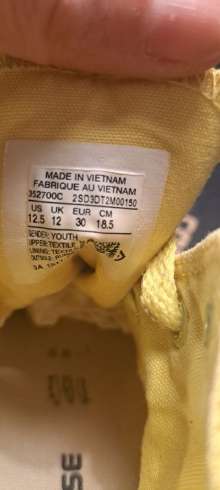 Converse yellow easy gold