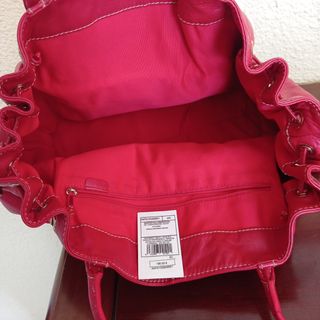 BOLSO DE PIEL ROJO DE PURIFICACIÓN GARCÍA