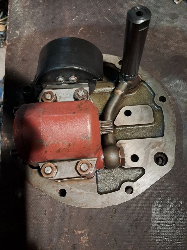 Bomba hidráulica Zetor