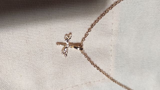 COLGANTE BISUTERÍA MARIPOSA