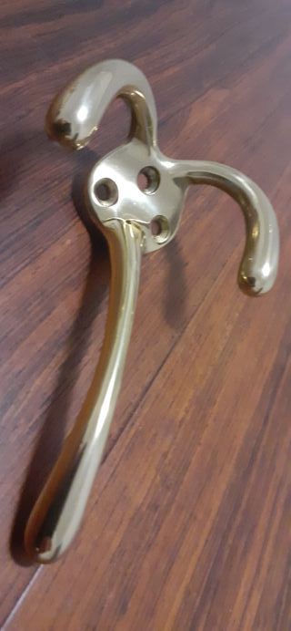 Bronce percha antigua náutica. Perchero antiguo.