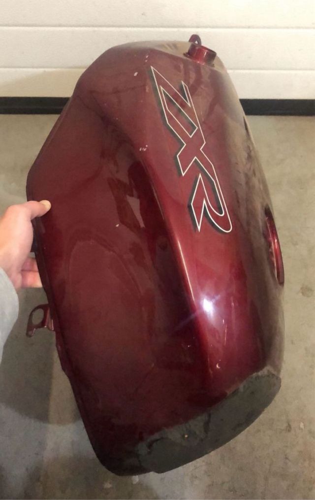 Deposito Kawasaki ZXR 750 J1/J2