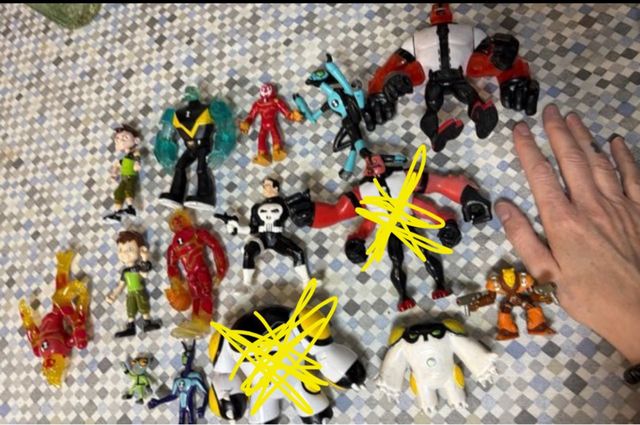 Muñecos Ben 10