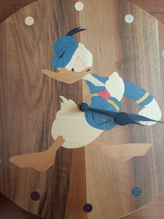 Orologio paperino realizzato a mano