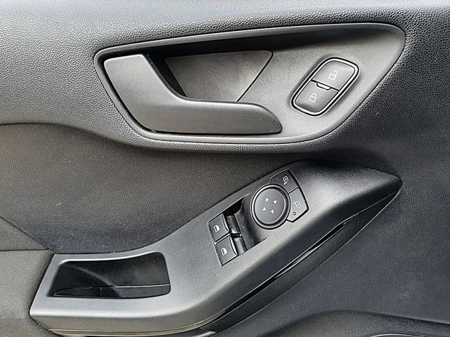 Ford Fiesta 100cv, Carplay, 6 velocidades...