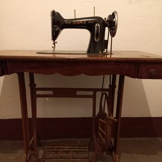 Maquina de coser antigua