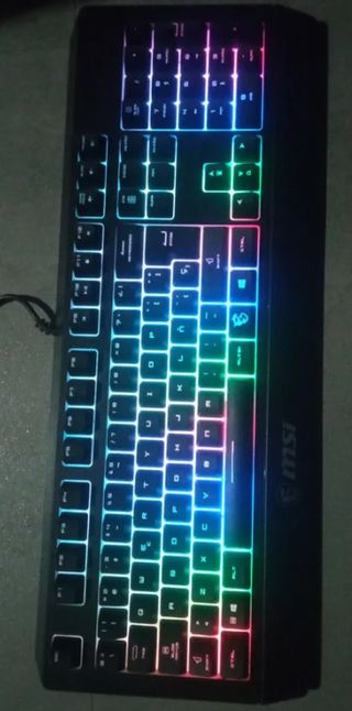 TECLADO GAMER MSI.