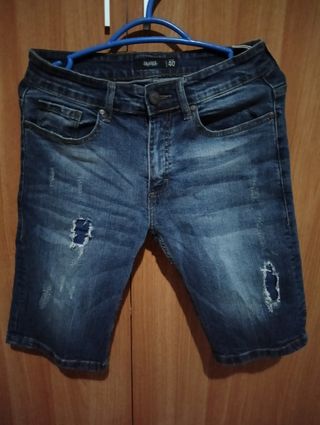 Pantalón vaquero corto, talla 40