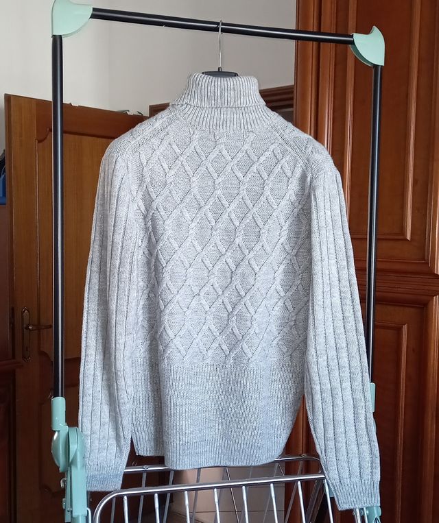 Maglione unisex nuovo con etichetta