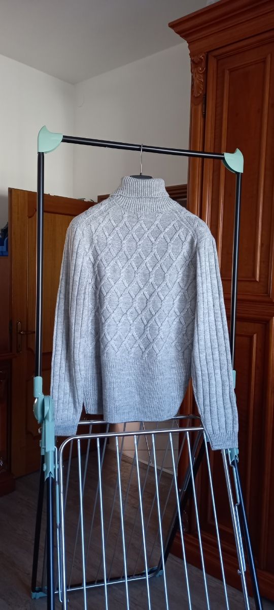 Maglione unisex nuovo con etichetta