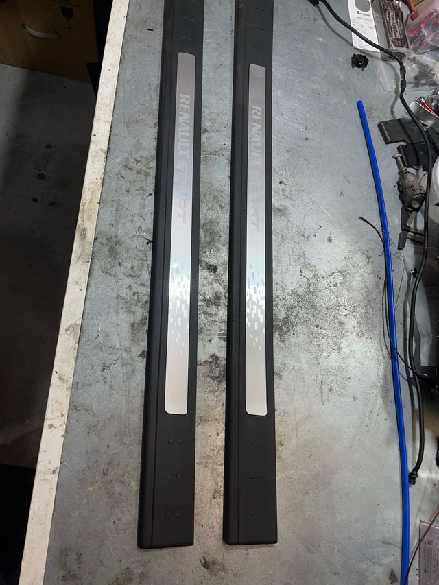 Estribos renault sport megane 2