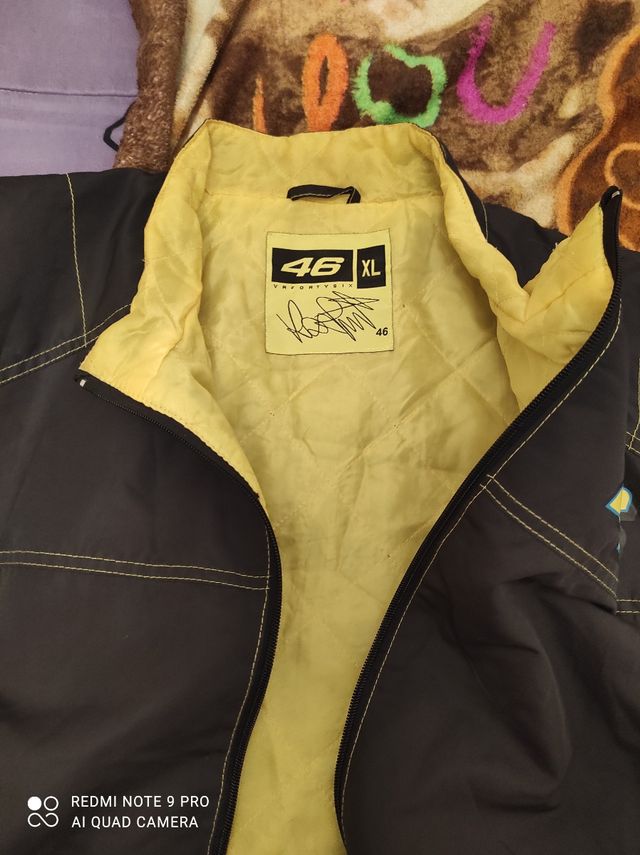 Firmada chaqueta valentino rosi firmada