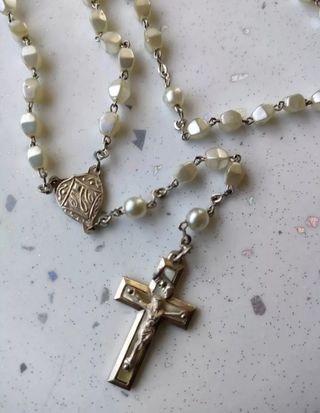 Rosario vintage e custodia in alpacca