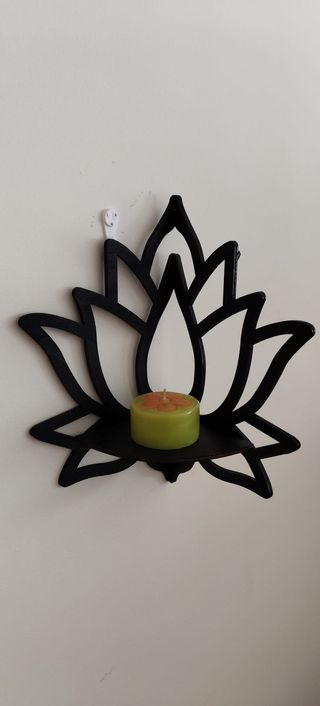 Estantería  de madera Flor de loto.