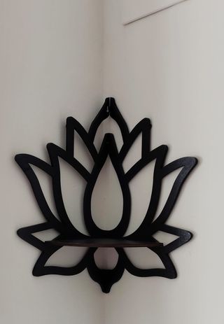 Estantería  de madera Flor de loto.