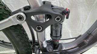 GIANT STANCE SRAM