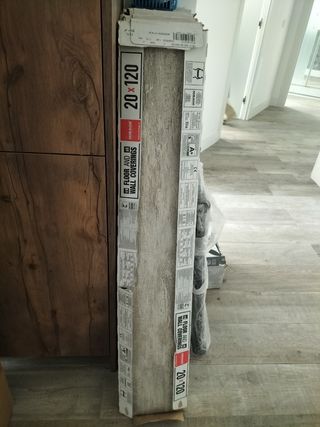 9 Cajas de Baldosa Porcela. Tipo madera
