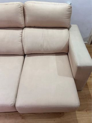 Limpieza de muebles: camas, sofás, alfombras