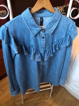 Camisa denim volantes Zara