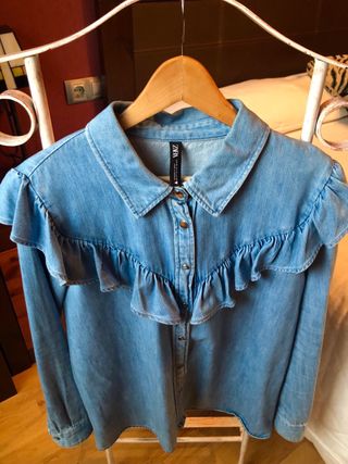 Camisa denim volantes Zara