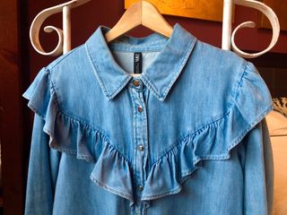 Camisa denim volantes Zara