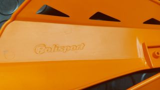 Paramanos Qwest Laranja. KTM