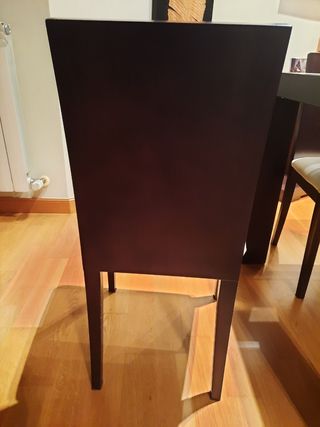 Mesa de comedor extensible y 4 sillas