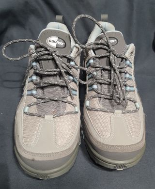 ZAPATILLAS ADIDAS WATERPROOF, NUEVAS 38