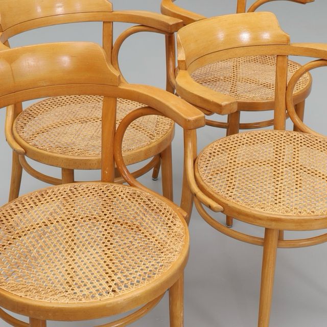 4 sillones Thonet 233 madera haya originales
