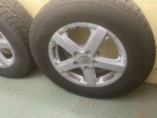 Llantas con neumaticos de invierno autocaravana