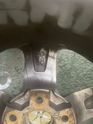 Llantas con neumaticos de invierno autocaravana