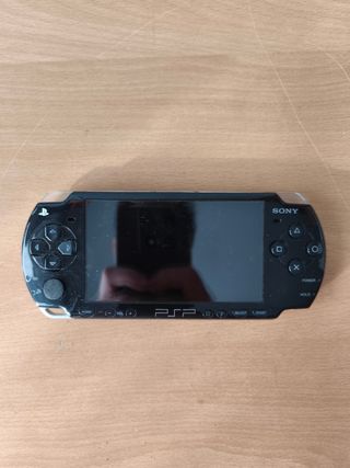 PSP Slim piano black