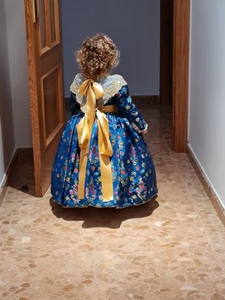 Traje de Fallera niña impecable 