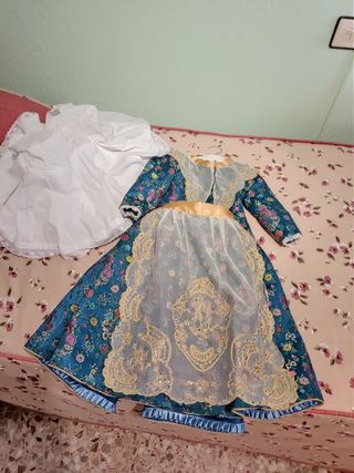 Traje de Fallera niña impecable 