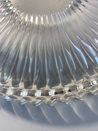 Plato cristal bombones turrones tarta canapés .