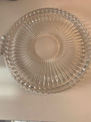 Plato cristal bombones turrones tarta canapés .