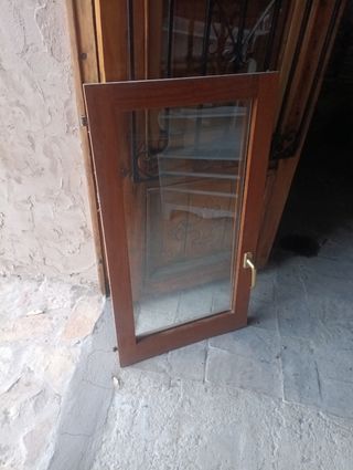 Ventana cristalera madera