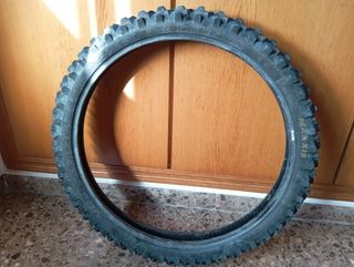 Neumático delantero enduro 